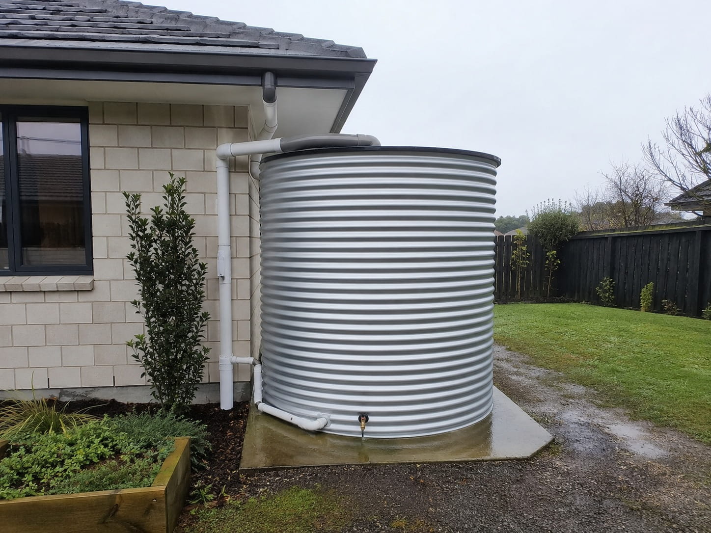 residential water tank installation Hamilton